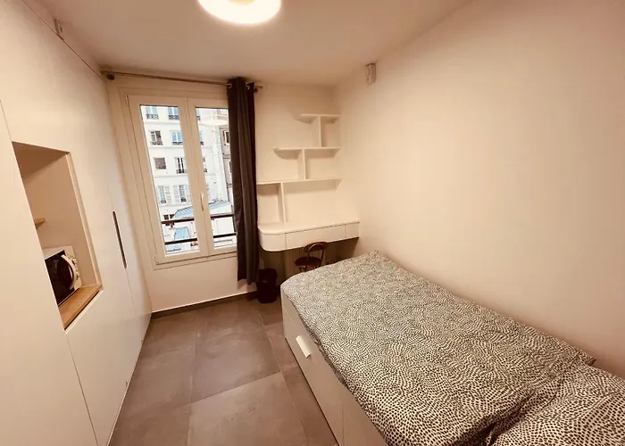 Charming Near Chatelet Saint Sauveur *